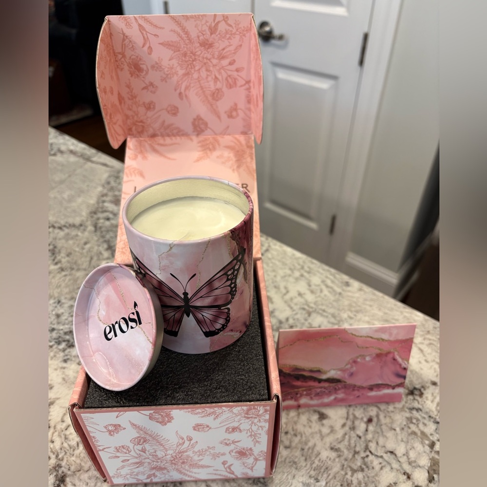 Erosi candle set comes with card brand new